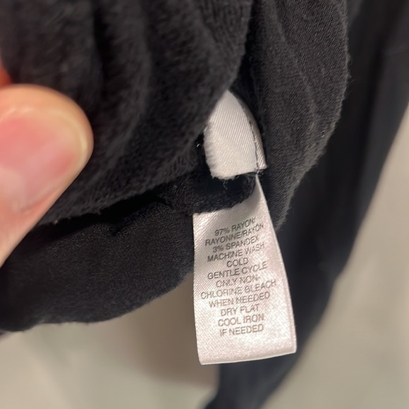 Lou & Grey medium  long sleeve sweater scoop neck - Picture 6 of 6